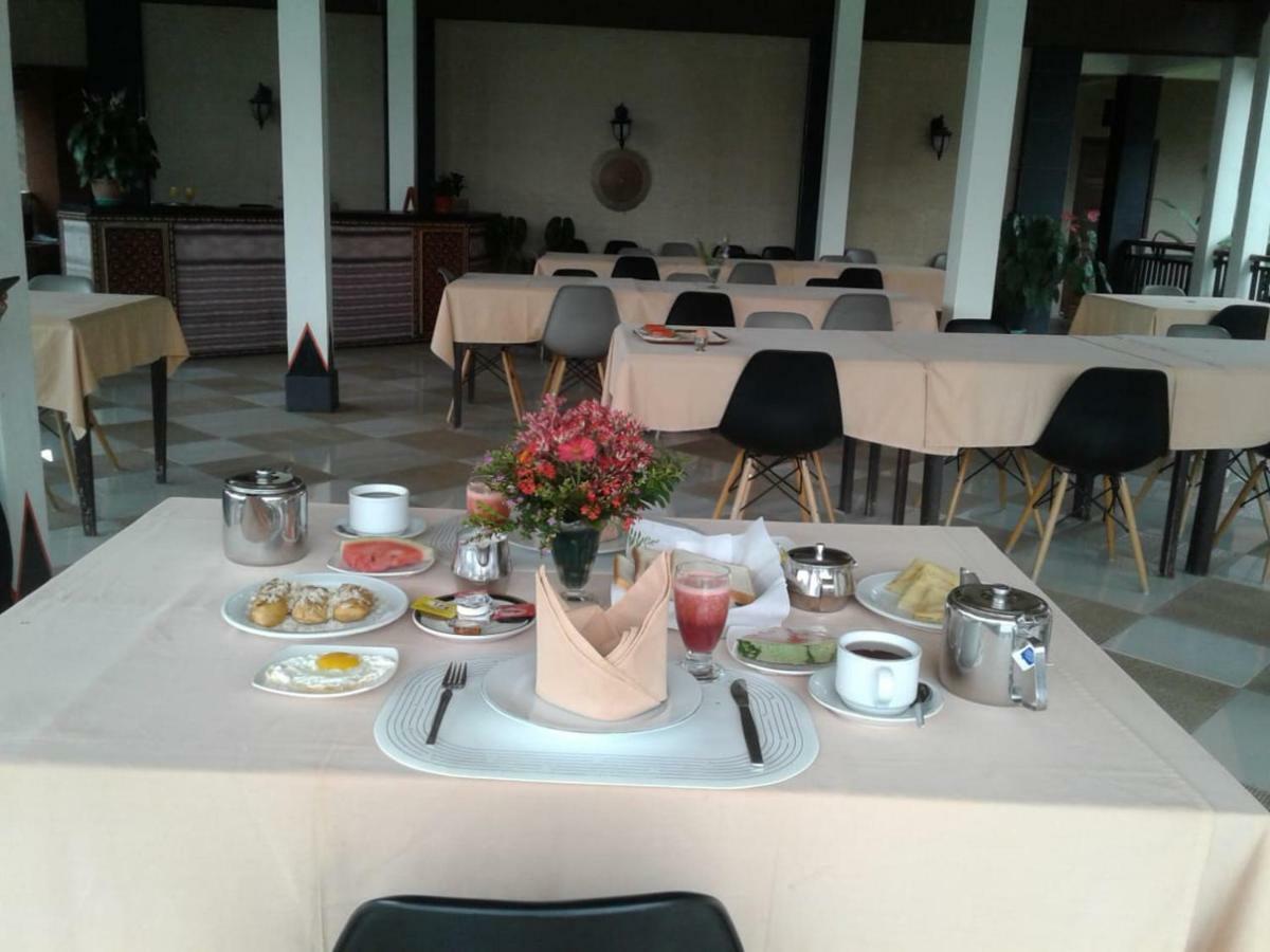 Toraja Torsina Hotel 란테파오 외부 사진